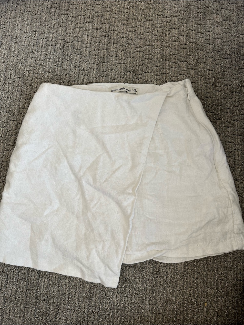 Abercrombie & Fitch Cream Wrap-Style Linen Mini Skort